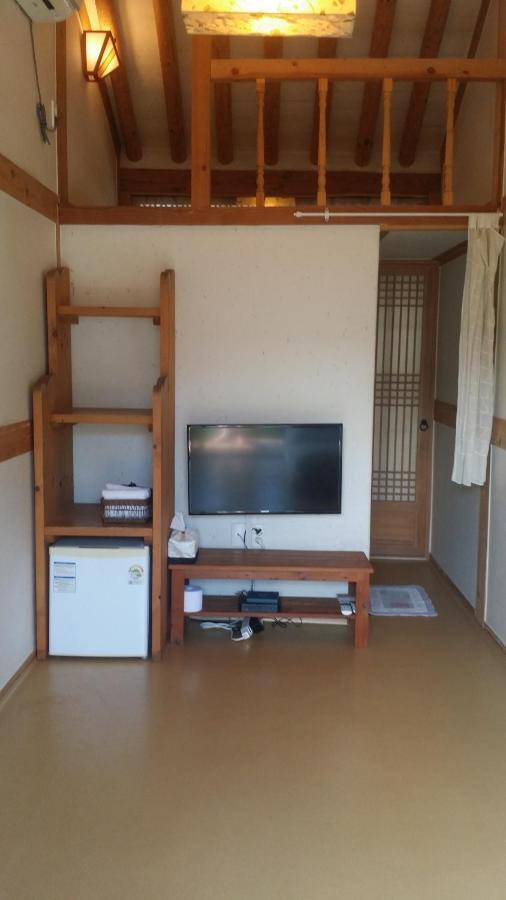 Yeonwoodang Guesthouse Jeonju Bagian luar foto